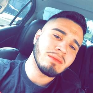 Meet your Posher, Carlos